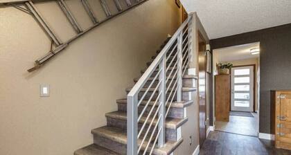 #StayInMyDistrict Eclectic Boise Townhouse near St. Als