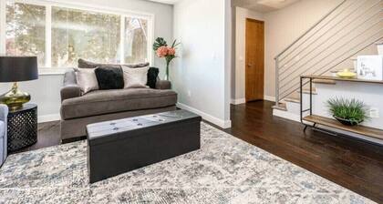 #StayInMyDistrict Cozy Central Boise Townhouse