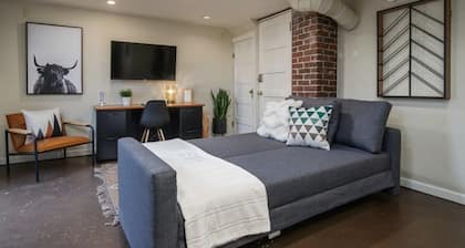 #StayinMyDistrict Pendelton Place Walk to Mt Tabor