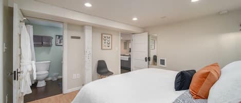1 bedroom, desk, iron/ironing board, travel cot