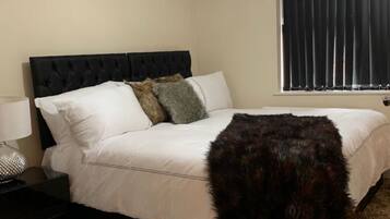 2 bedrooms, iron/ironing board, free WiFi, bed sheets