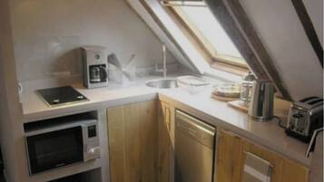 Kühlschrank, Mikrowelle, Geschirrspüler