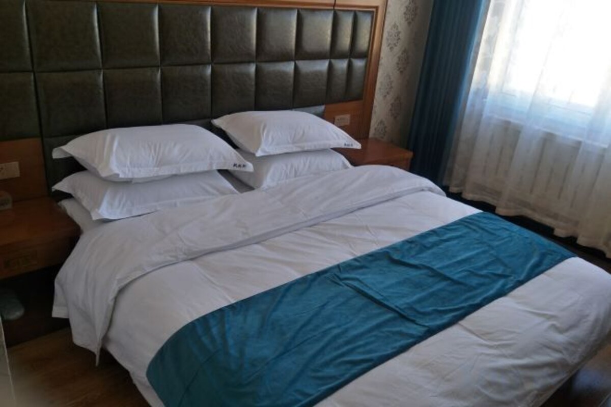 Cozy Double Room