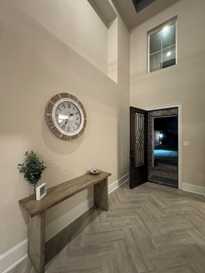 Interior - Stunning Modern Houston Home- NO access to lagoon (Humble)