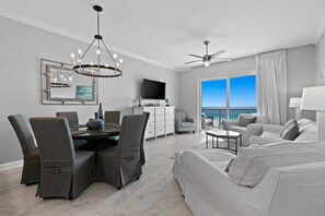 TV - Beach Retreat 309 great View, Modern remodel, Pet Friendly, 3/2 (Miramar Beach)