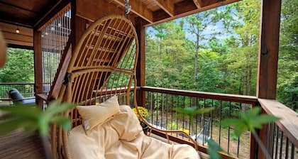 Heated Pool | Secluded | Dog Friendly | Hot Tub