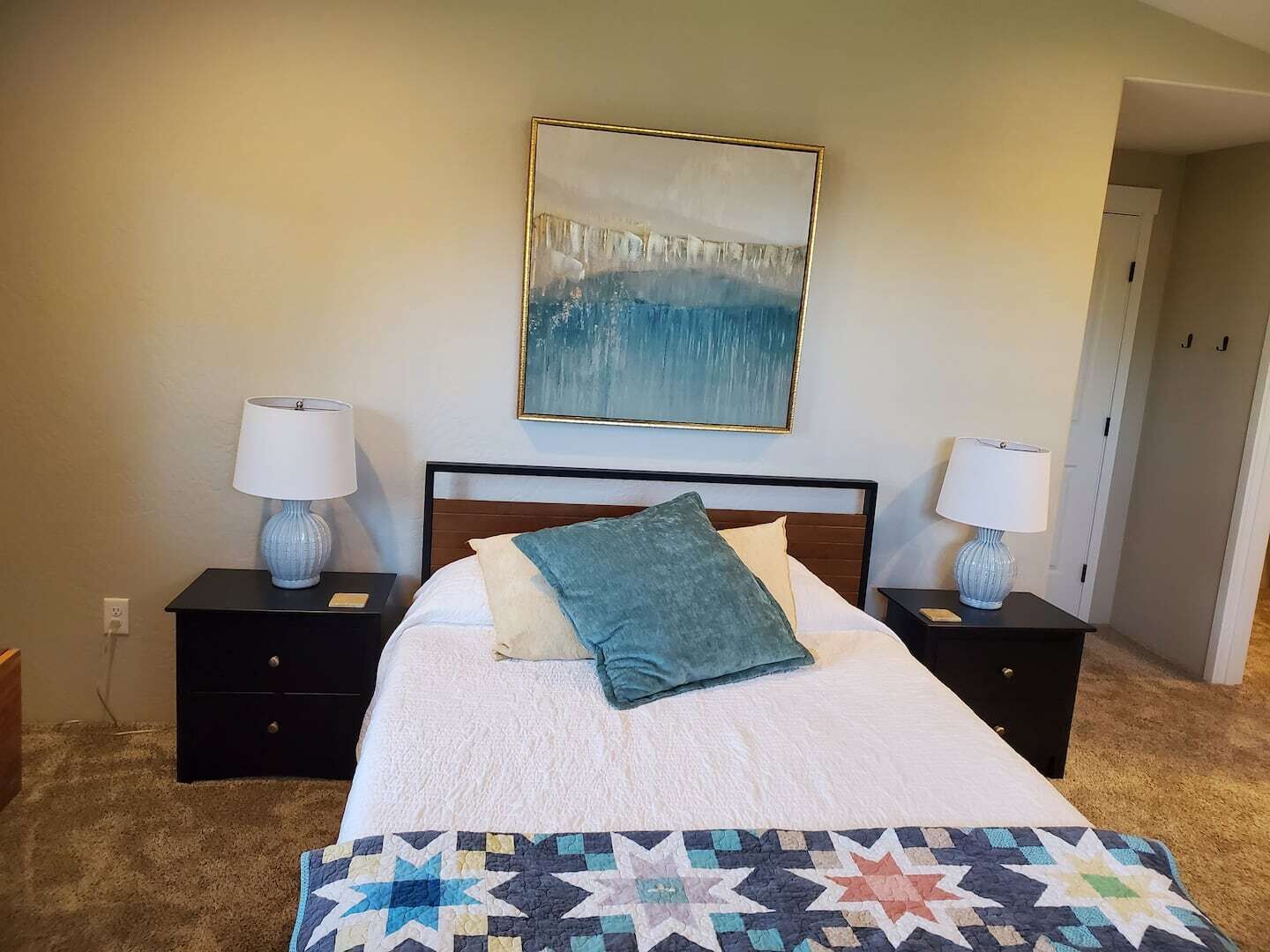 4 habitaciones, tabla de planchar con plancha y wifi gratis 