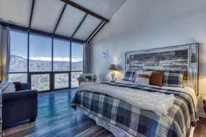 3 bedrooms, iron/ironing board, free WiFi, bed sheets - Majestic 3BD near TOWN! Mountain Views! POOL (Gatlinburg)