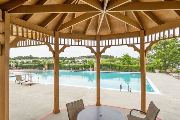 Piscina coperta, piscina all'aperto