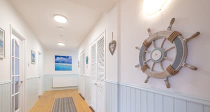 Port Tara Holiday Home, close to Portballintrae Harbour and the Giant's Causeway