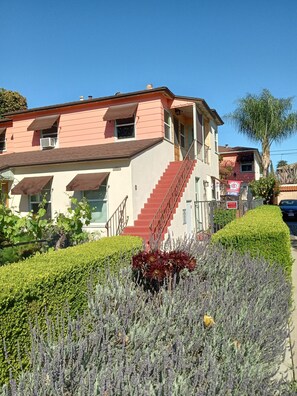 Exterior detail - Private, cozy-newly remodeled   (Long Beach)