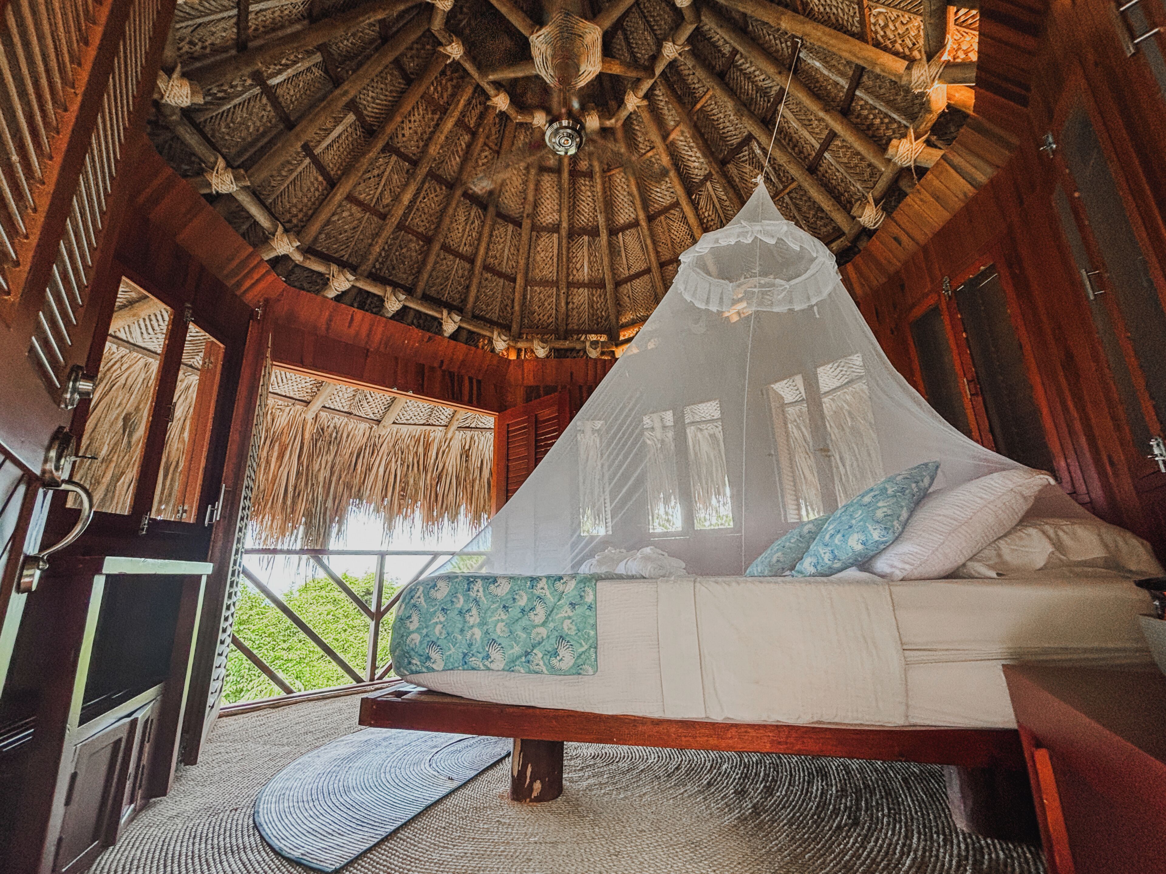 Superior bungalow | Luxe beddengoed, een minibar, beddengoed