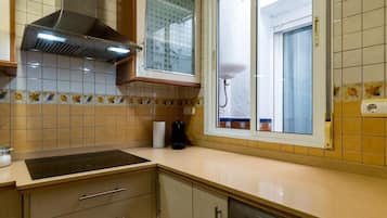 Refrigerador, microondas, horno y lavavajillas