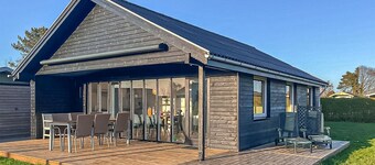 Beautiful home in Hejls with WiFi
