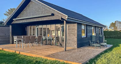 Beautiful home in Hejls with WiFi