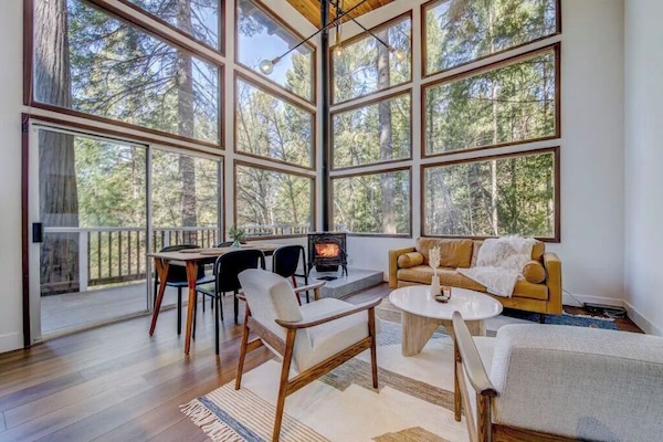 Televisor intel·ligent i llar de foc