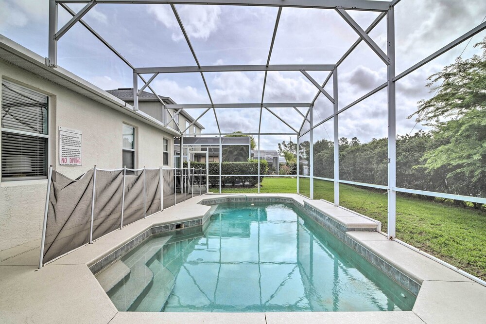 Family-Friendly Davenport Retreat w/ Pool!