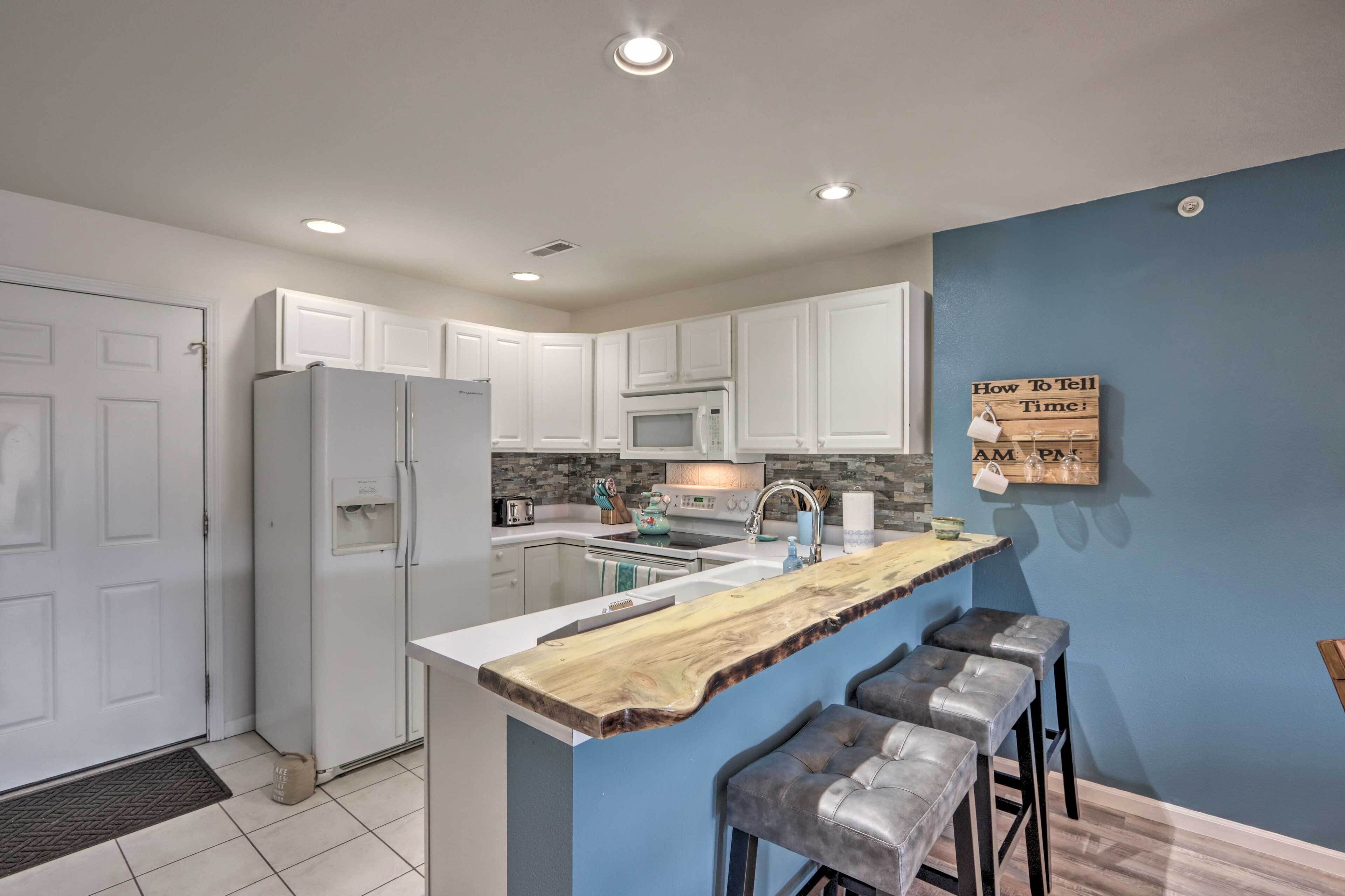 Step-Free Camdenton Condo w/ Boat Ramp, Dock, Slip