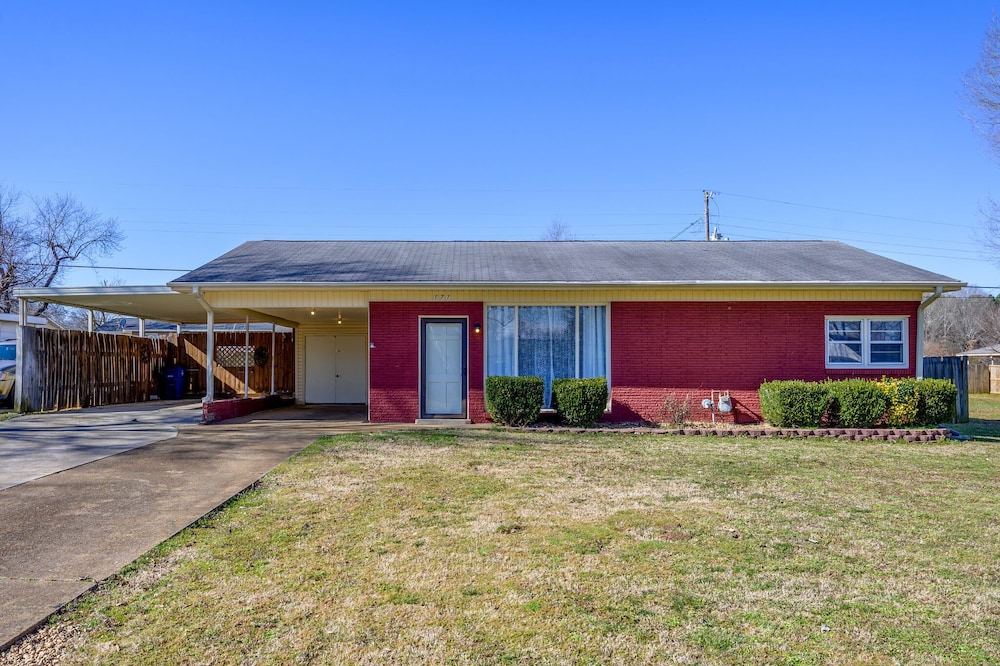 Cheerful Wishes- 3 Bedroom House To Yourself