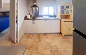 Kühlschrank, Ofen, Herdplatte, Geschirrspüler