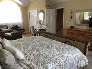5 Schlafzimmer, Bügeleisen/Bügelbrett, Bettwäsche