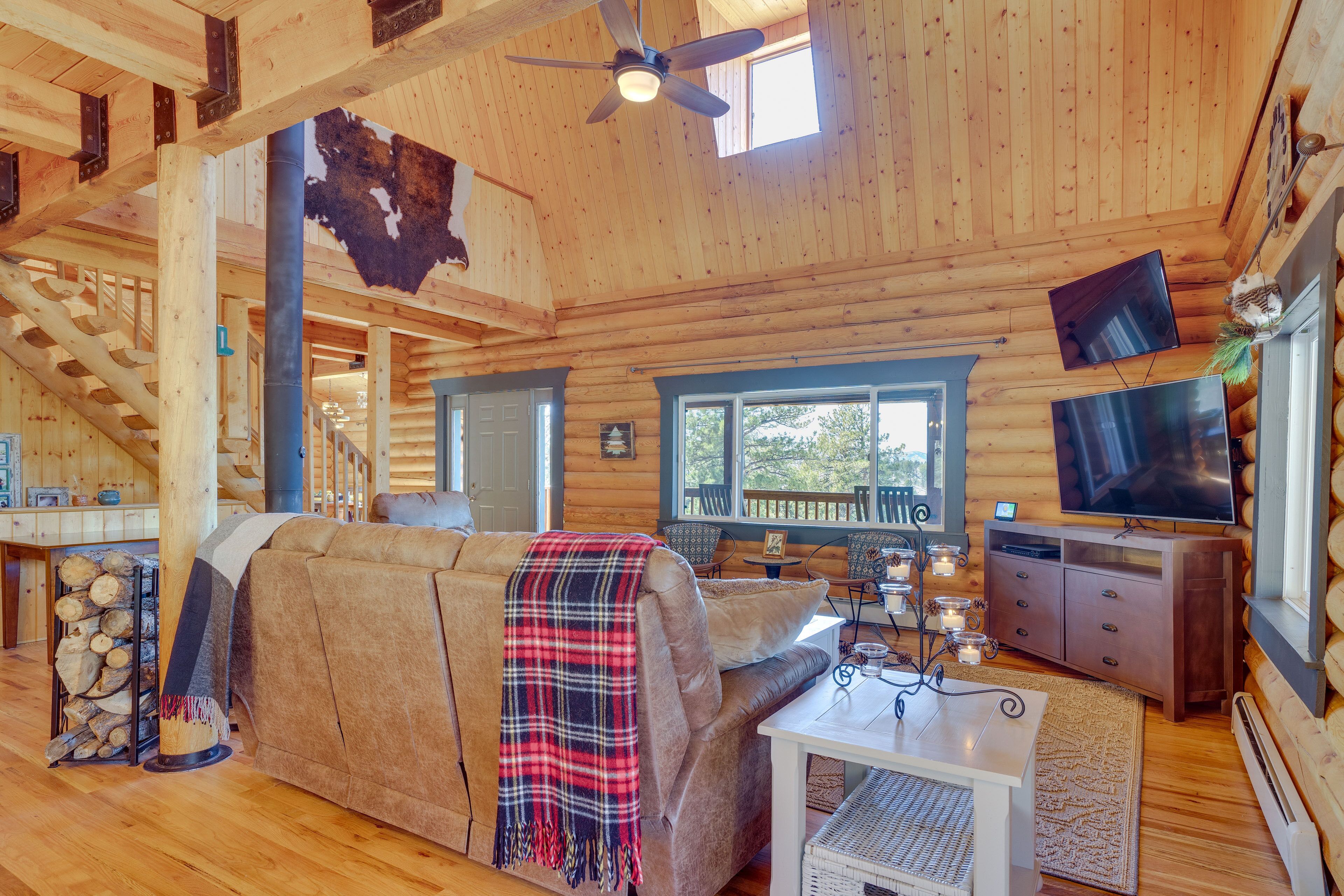 Lovely Lake George Cabin w/ Mountain Views!