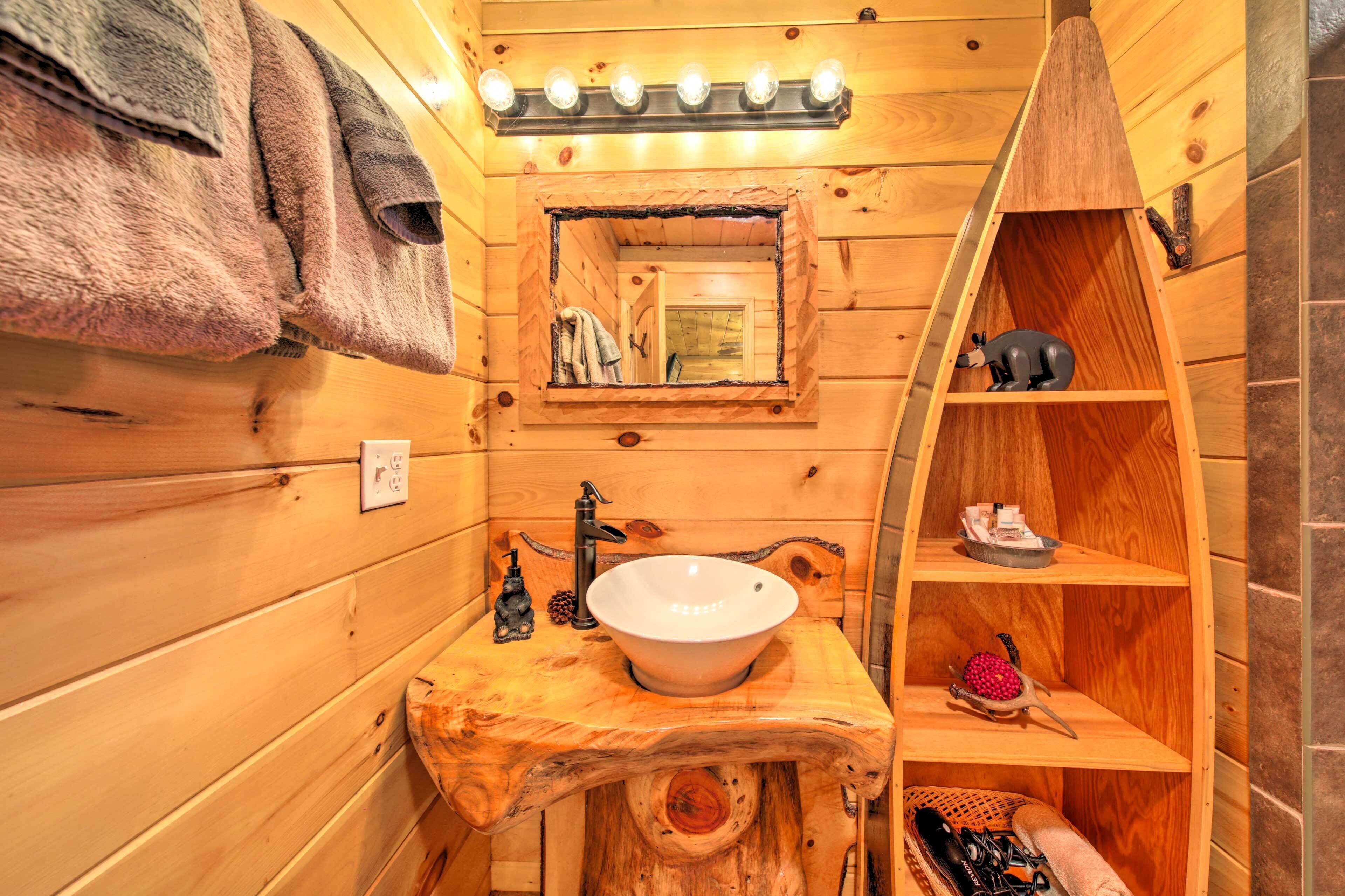 Blairsville Cottage < 1 Mi to Nottely Lake!