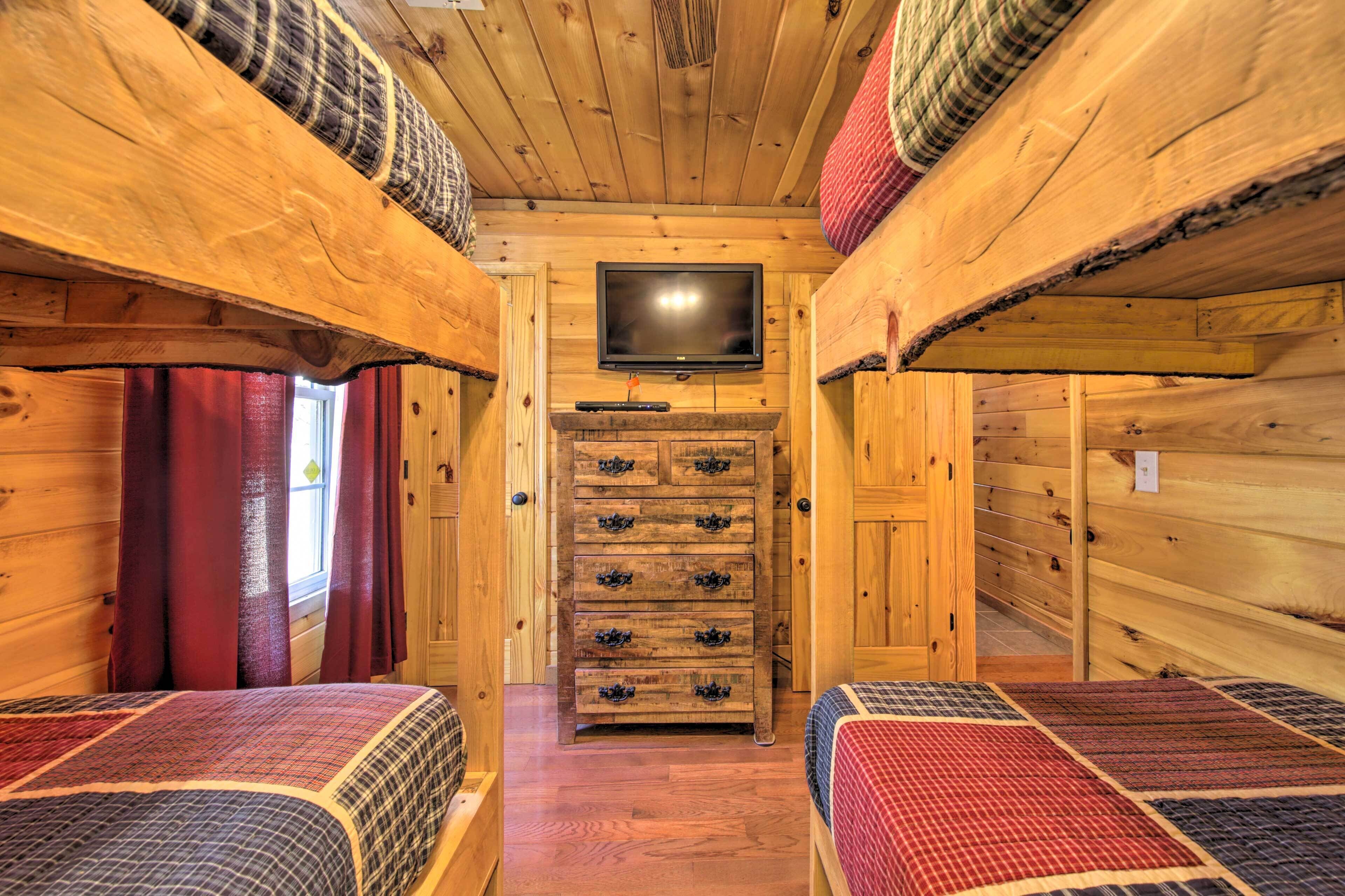 Blairsville Cottage < 1 Mi to Nottely Lake!