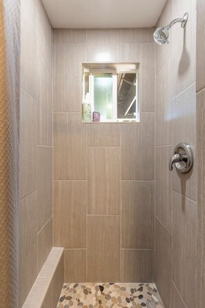Haartrockner, Toilettenpapier