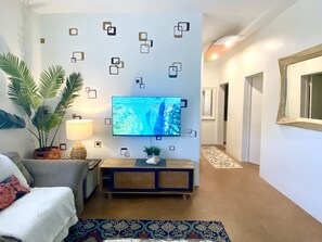 TV