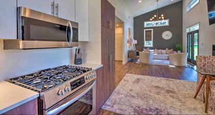 Upscale & Quiet Paducah Retreat on 15 Acres!