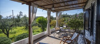 VILLA ERMINEL Traditional country house in a peaceful area