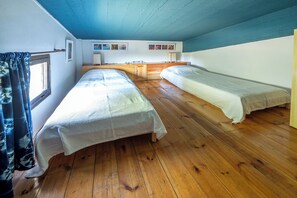 3 bedrooms, desk, iron/ironing board, travel cot - VILLA ERMINEL Traditional country house in a peaceful olive grove (Ermioni)