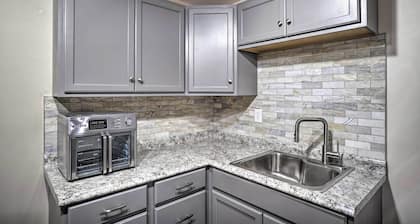 Delightful Tipp City Unit w/ Covered Patio!
