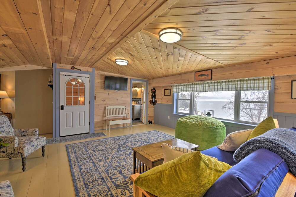 'Captain's Quarters' at St Albans Bay Marina