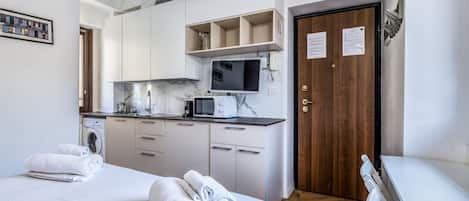 1 bedroom, iron/ironing board, Internet, bed sheets