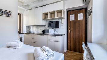 1 camera, ferro/asse da stiro, accesso a Internet, lenzuola