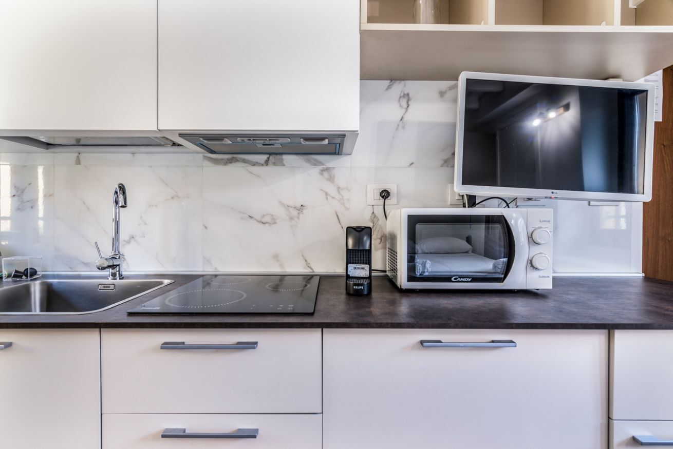 Fridge, microwave, stovetop, toaster