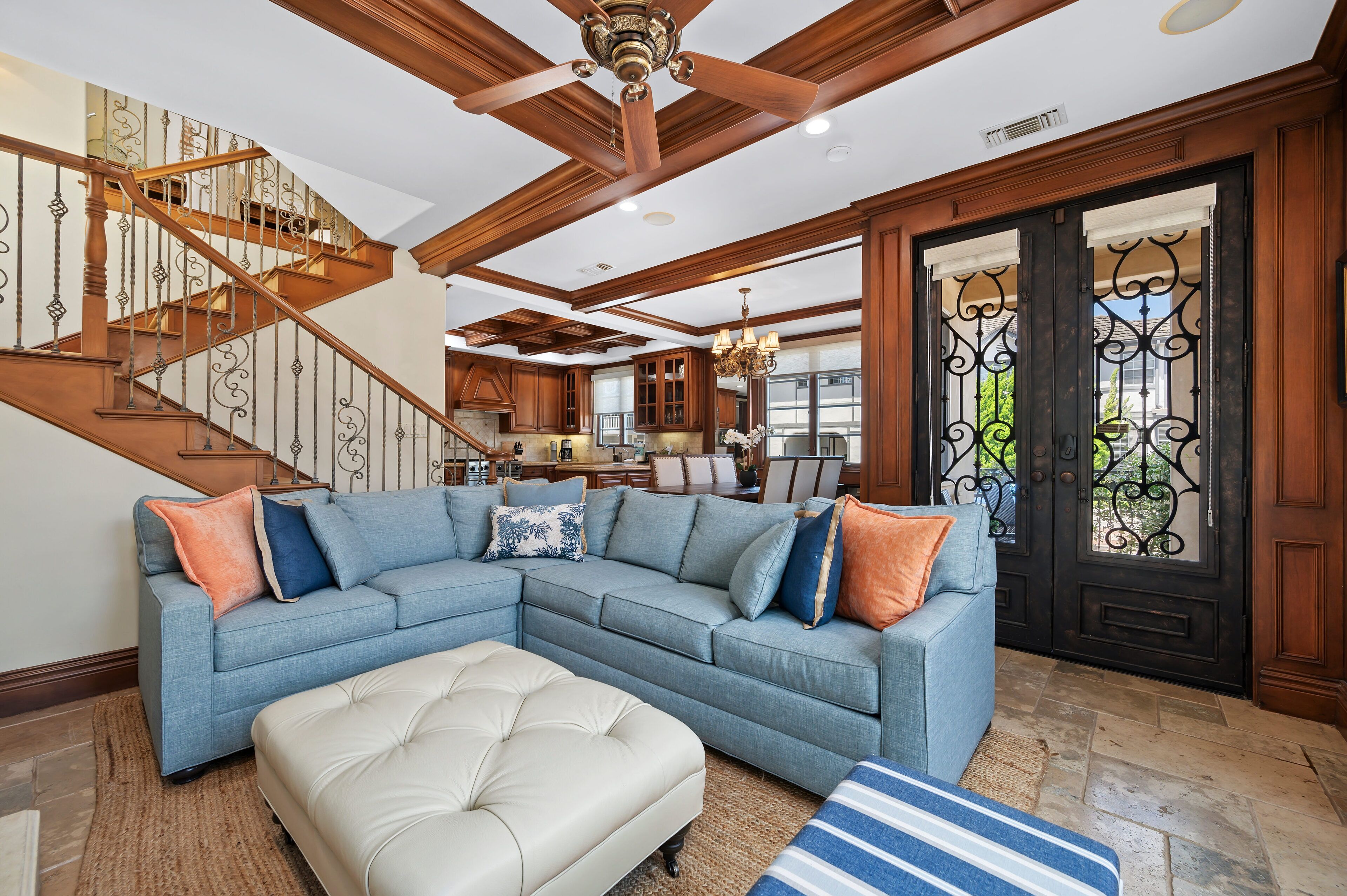 Luxurious 3- Bed/2.5 Bath Tuscan-Style Resort Home