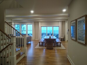 Dining - BEACH BREEZE-STUNNING LAKEFRONT HOME-170' Sand Beach-Porch-Deck-Firepit-Ensuite (Benton Harbor)