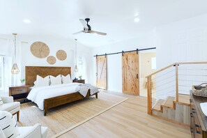 3 makuuhuonetta, silitysrauta/-lauta, vauvan matkasänky, ilmainen Wi-Fi