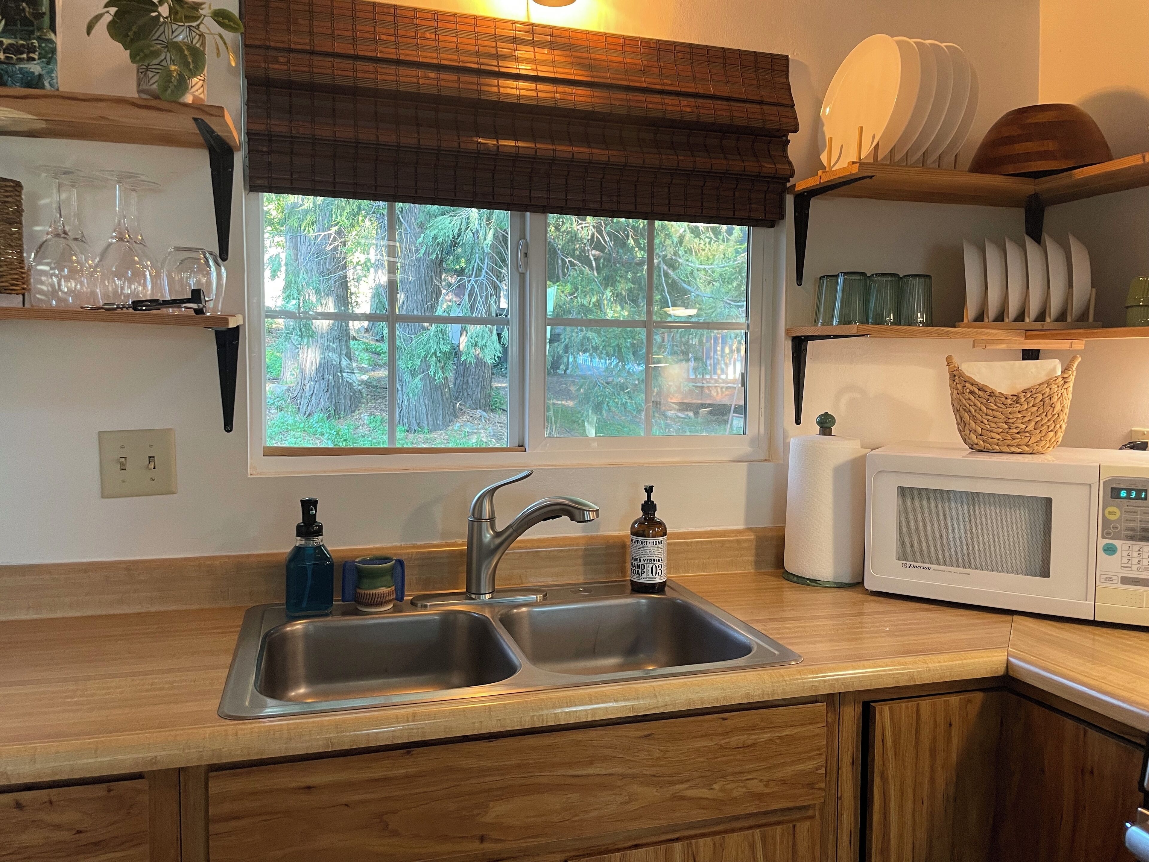 雪櫃、微波爐、焗爐、爐具