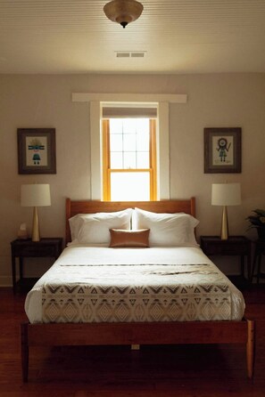 2 عدّة غرف نوم ومكتب ومكواة/لوح كي وواي فاي مجانًا