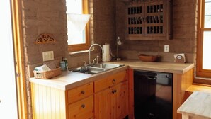茶具/咖啡用具、冰箱、微波炉、烤箱