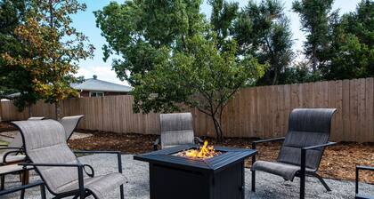 Pet friendly apartment in thriving Arvada