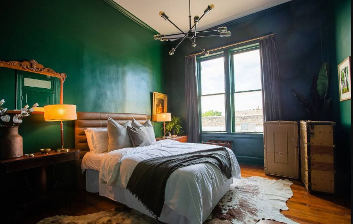 Granbury's Retro Charm:  Featured on CNBC's Cash Pad