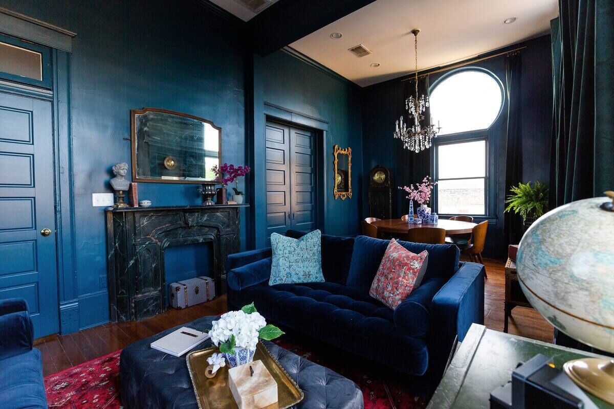 Granbury's Retro Charm:  Featured on CNBC's Cash Pad