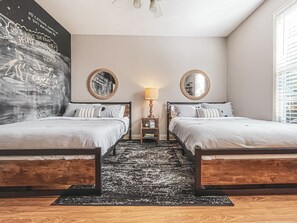 2 camere, una scrivania, ferro/asse da stiro, Wi-Fi