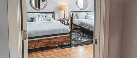 2 bedrooms, desk, iron/ironing board, WiFi