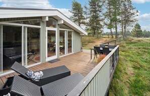 Outdoor dining - Amazing home in Rømø with WiFi (Rømø)